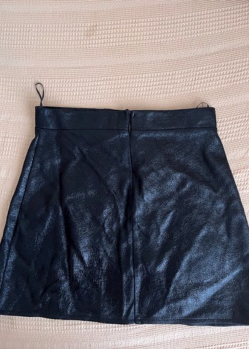 Siyah Deri görünümlü mini etek - Görsel 2