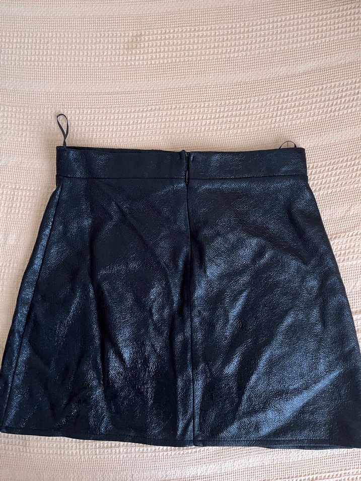 Siyah Deri görünümlü mini etek - Görsel 2