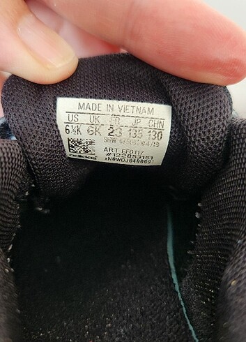 23 Beden Adidas ayakkabı 