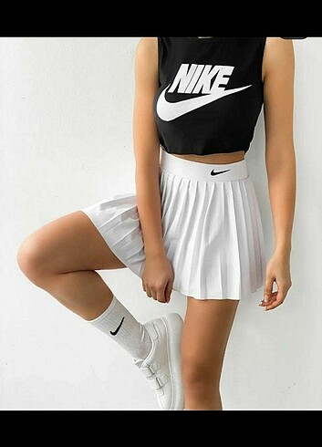 Nike beyat tenis etegi