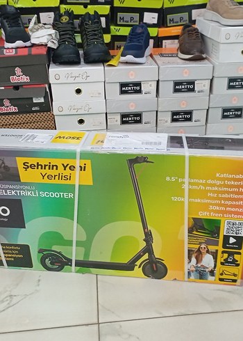 Siyah elektrikli Scooter'ı - Görsel 4