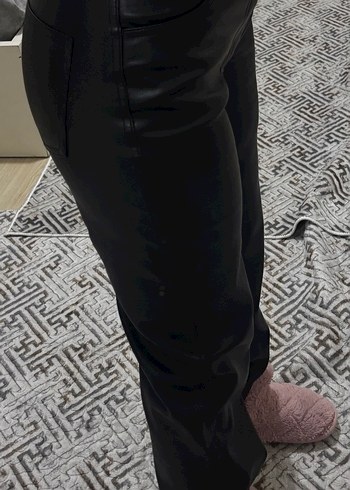 Siyah Deri Kadın Pantolon - Görsel 2