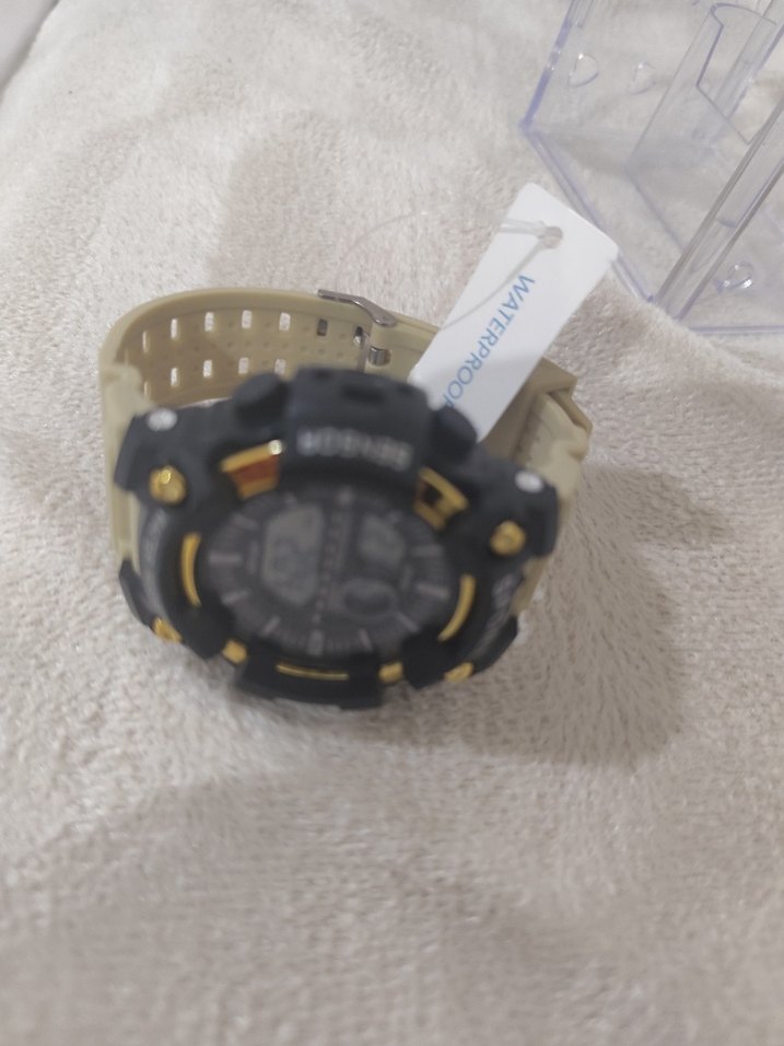 Altın Renk Dijital Spor Erkek Saati Waterproof - Görsel 2