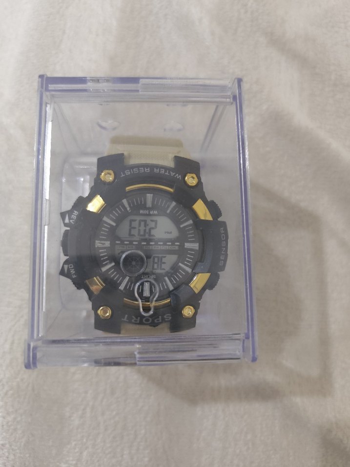 Altın Renk Dijital Spor Erkek Saati Waterproof - Görsel 4