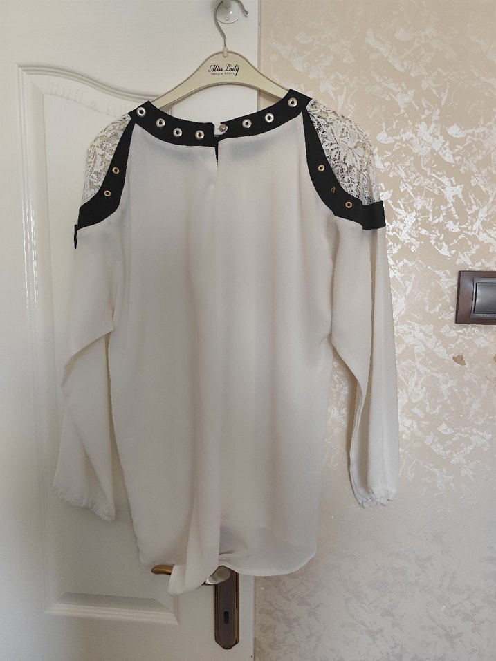 Dantel Detaylı Uzun Kollu Beyaz Bluz - Görsel 2