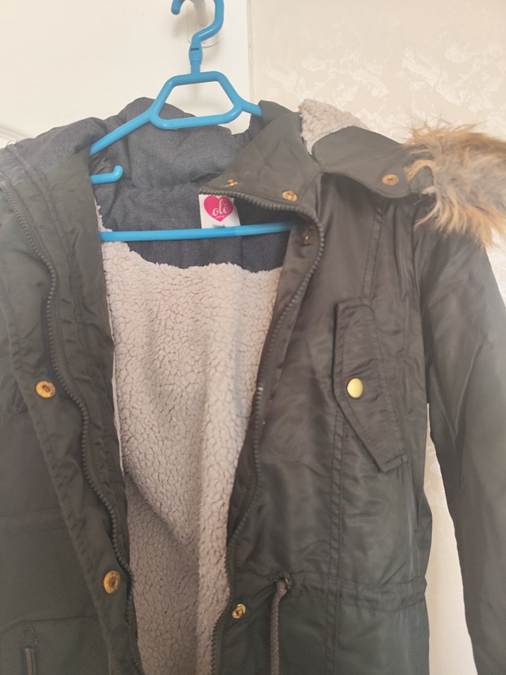 Yeşil Kadın Kapüşonlu Sıcak Mont - Görsel 2