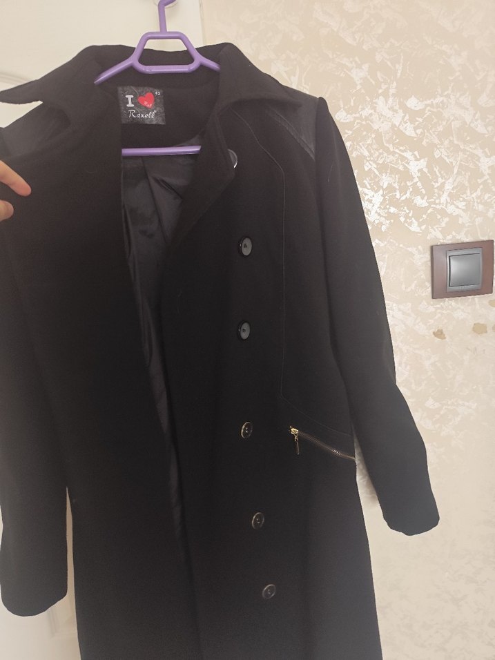 Siyah Düğmeli Kadın Kaban Tesettür model ihtiyaç fazlasıdır - Görsel 2