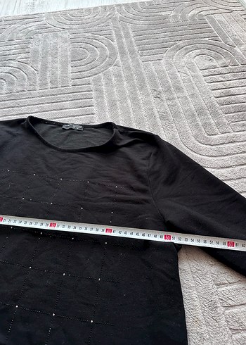 Siyah Payetli Tişört - Görsel 4