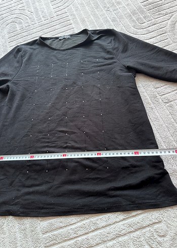 Siyah Payetli Tişört - Görsel 3