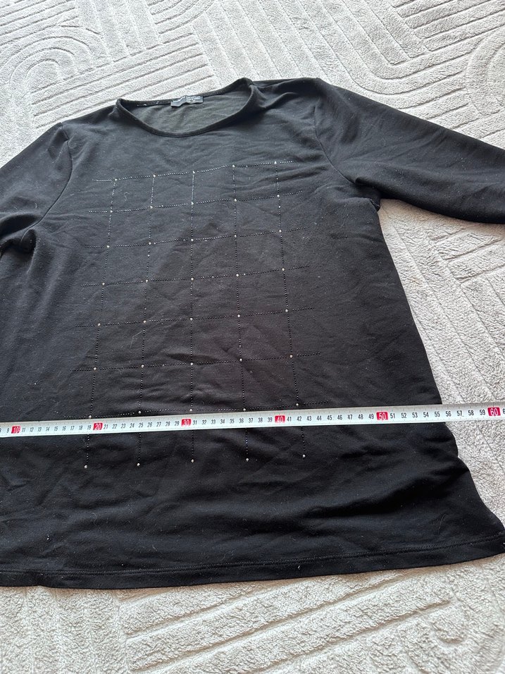 Siyah Payetli Tişört - Görsel 3