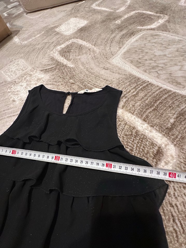 Kız Çocuk Siyah Fırfırlı Kolsuz Yelek - Görsel 4