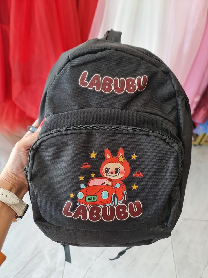 Labubu Desenli Siyah Çocuk Okul Çantası - Görsel 2