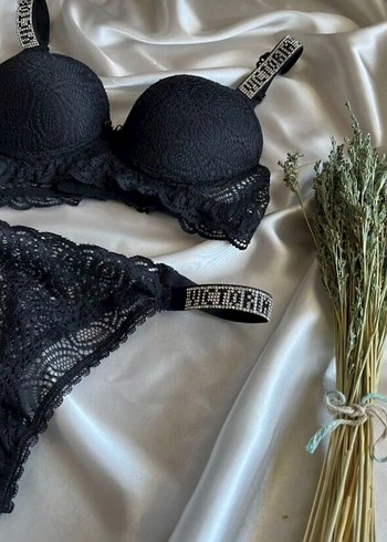 Victoria's secret Dantel İşlemeli Siyah Goth Sütyen Takımı - Görsel 2