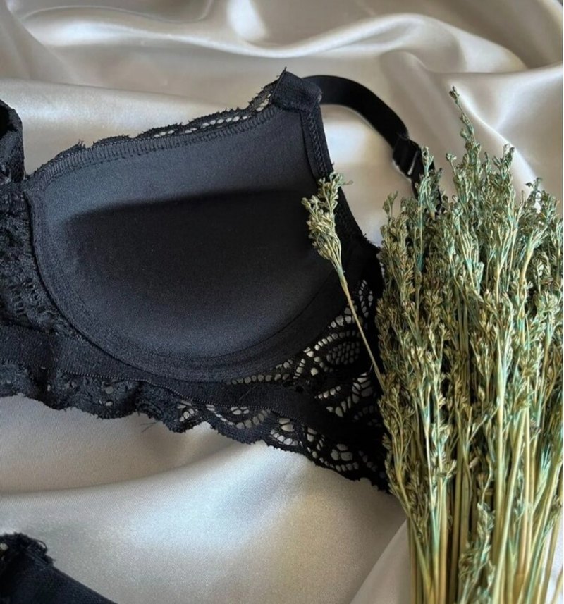 Victoria's secret Dantel İşlemeli Siyah Goth Sütyen Takımı - Görsel 5