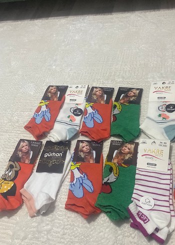 Diğer Çocuklar ve Bayan Renkli Desenli Çoraplar