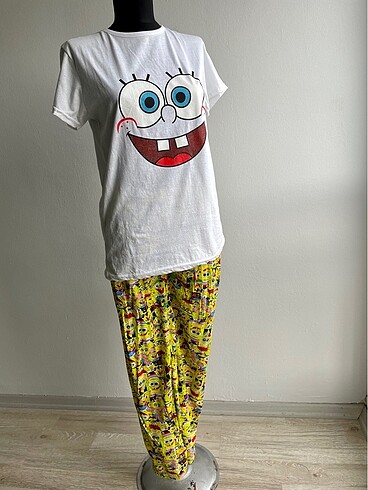 sünger bob pijama takımı