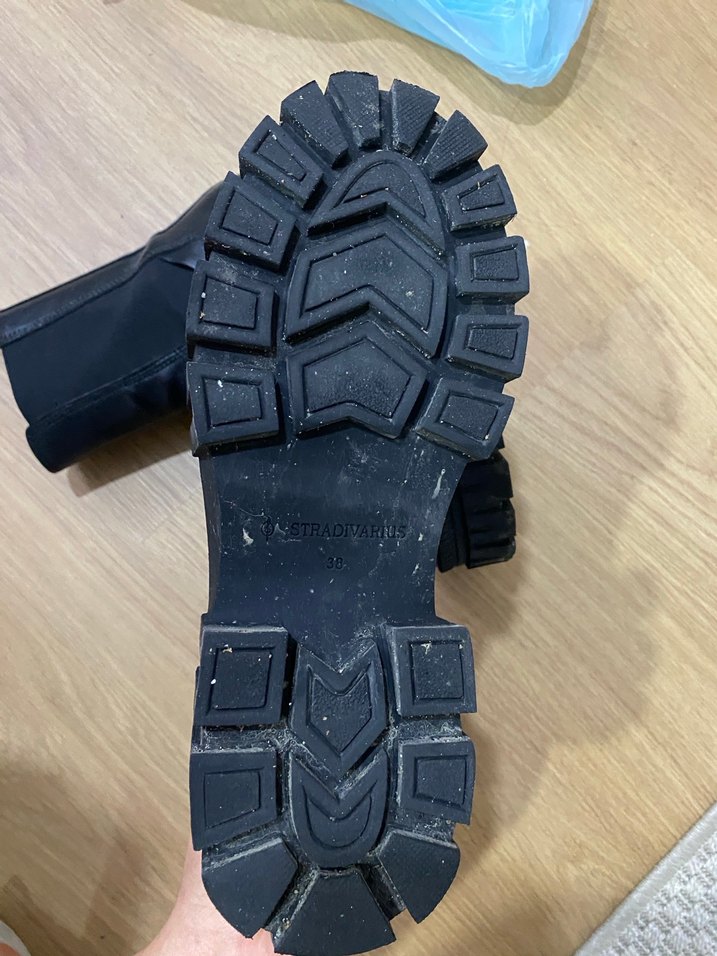 Stradivarius bot - Görsel 5