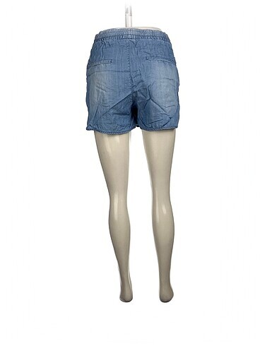 42 Beden H&M Mini Şort %70 İndirimli.