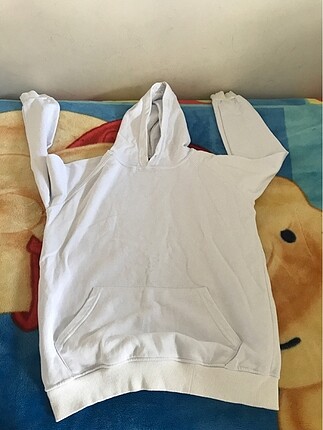 Beyaz Basic Sweatshirt