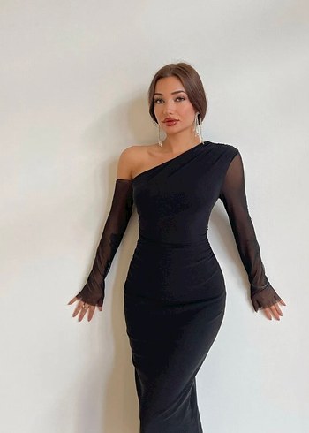 38 Beden siyah Renk Siyah midi tül elbise