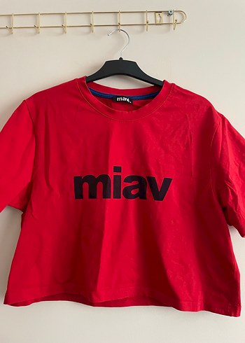 Mavi Kırmızı Miav Baskılı Kadın Crop tişört