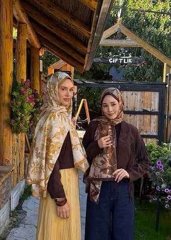 Nori ipek şal