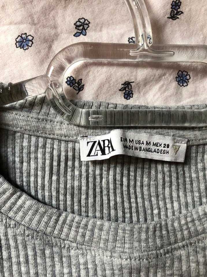 Gri Kısa Kollu Crop Top - Görsel 3