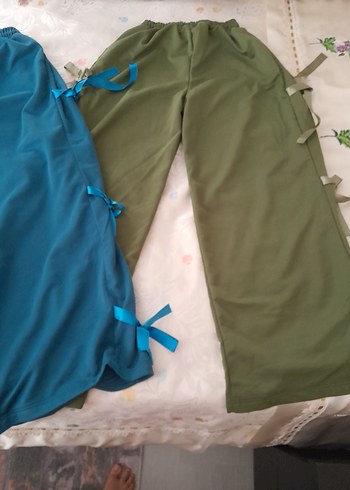 Haki Yeşil ve Mavi Rahat Kesim Kadın Kumaş Pantolon