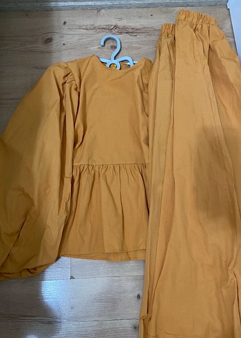 Zara Kız Çocuk Bej Keten Uzun Kollu Bluz