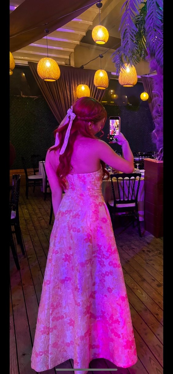 Açık Pembe çiçek Detaylı güpür Straplez Midi Elbise - Görsel 3