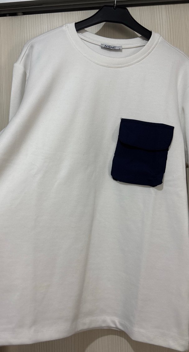 Siyah Cepli Beyaz Kadın Sweatshirt - Görsel 2