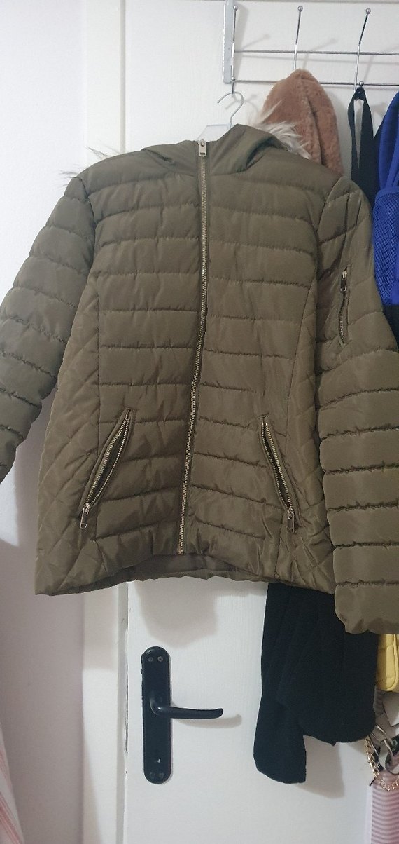 Gri Kadın Midi Kaban, Kürklü Detaylı - Görsel 3