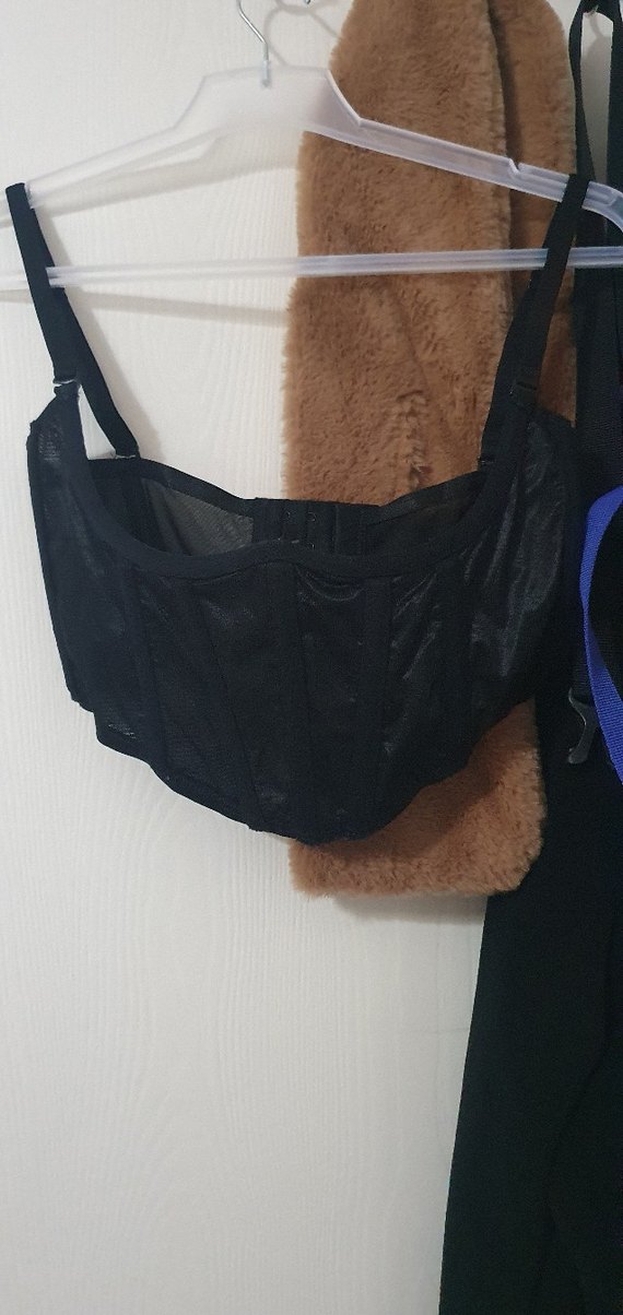 Zincir Detaylı Siyah Deri Gotik Büstiyer - Görsel 3