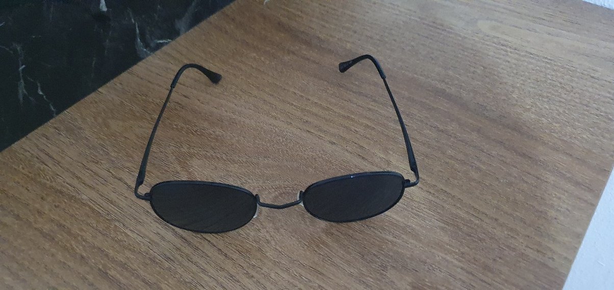 Siyah Tokalı Retro Kadın Güneş Gözlüğü - Görsel 2