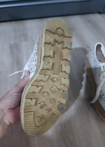 Dantel Detaylı Beyaz Dolgu Topuklu Kadın Spor Ayakkabı - Görsel 3