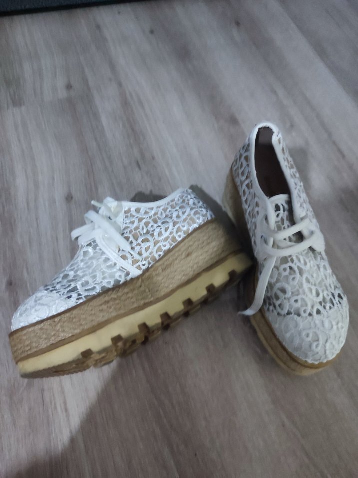 Dantel Detaylı Beyaz Dolgu Topuklu Kadın Spor Ayakkabı - Görsel 2