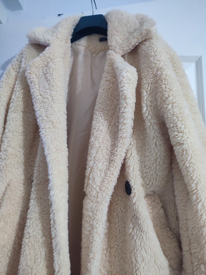 Bej Uzun Peluş Kadın Kaban - Görsel 2