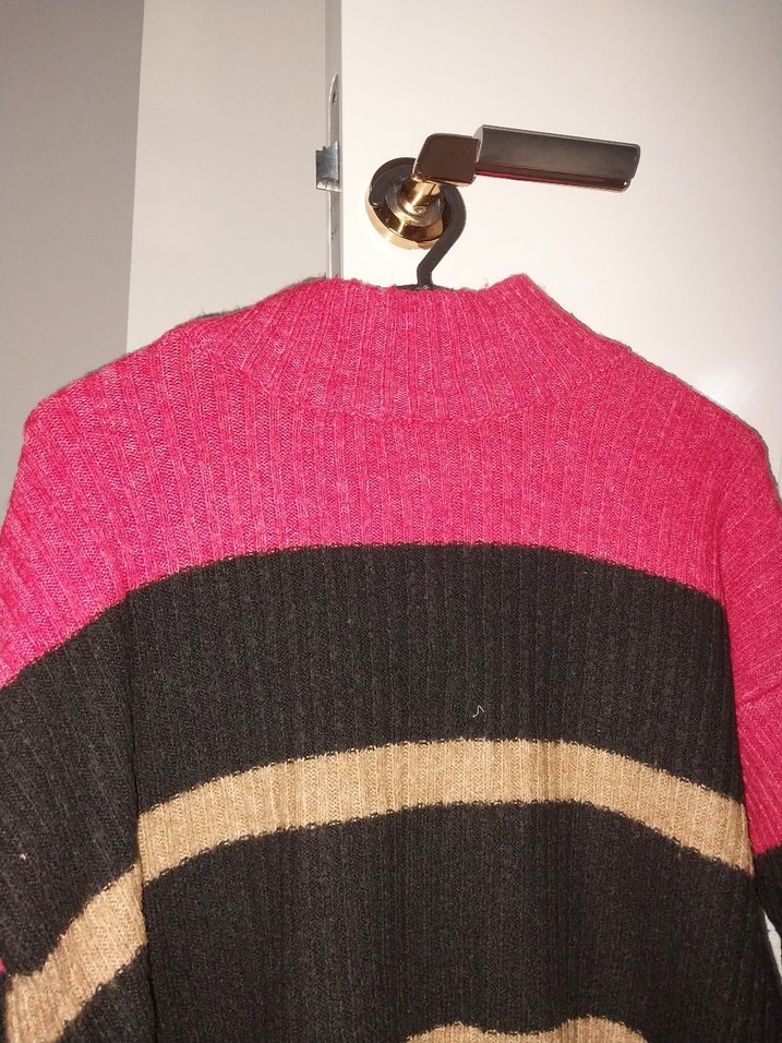 Çizgili Boğazlı Kadın Triko Kazak - Görsel 2