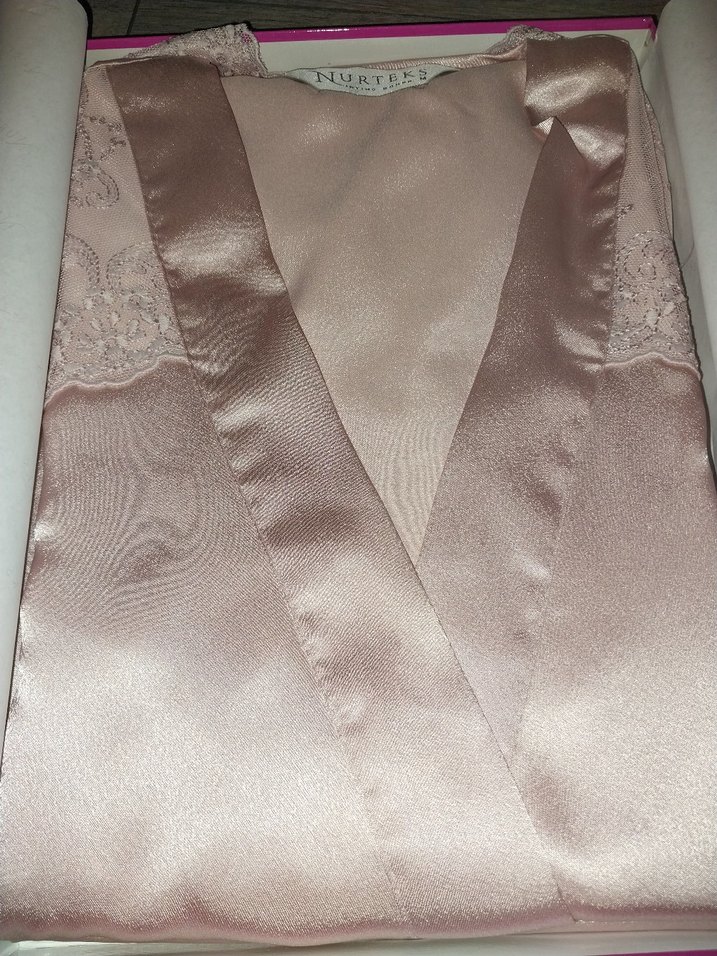 İşlemeli Pembe Uzun Kadın Gecelik Takımı - Görsel 2