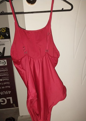 Kırmızı Drapeli İnce Askılı Mayo - Görsel 2