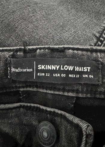 Stradivarius Gri Yırtık Detaylı Kadın Skinny Jean
