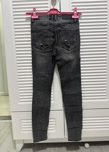 32 Beden gri Renk Gri Yırtık Detaylı Kadın Skinny Jean