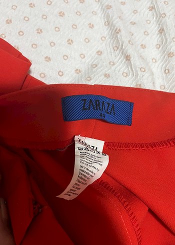 44 Beden kırmızı Renk Nar Cicegi Kumas Pantolon