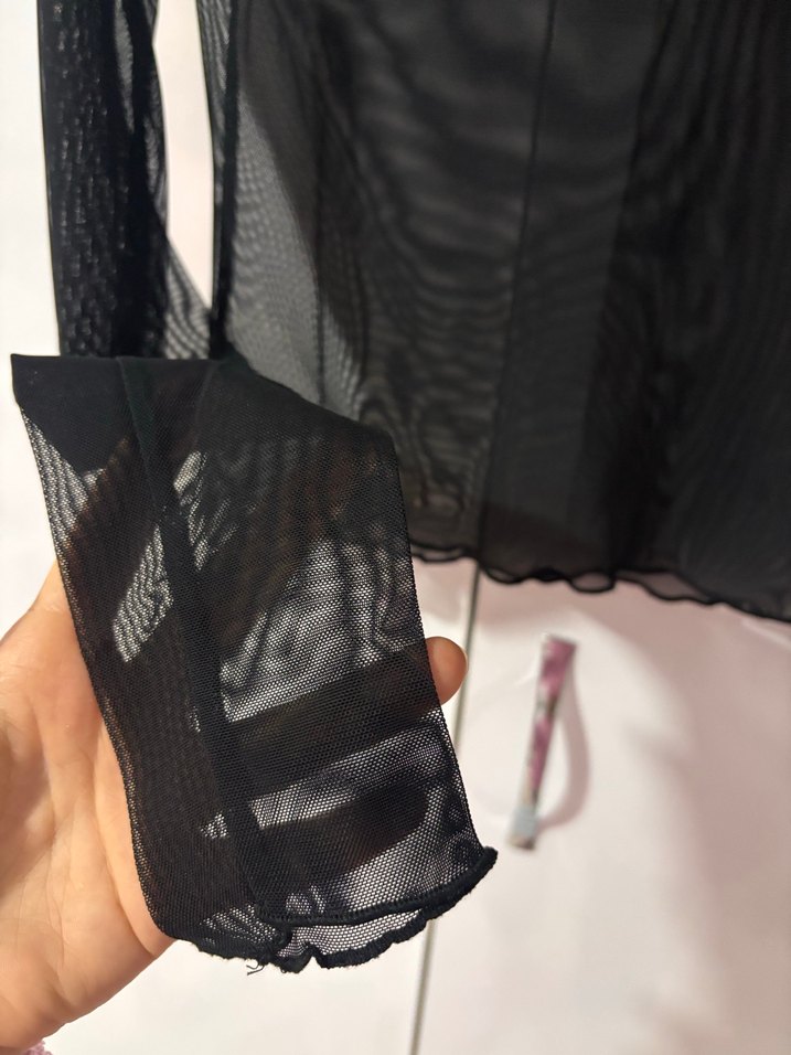 Siyah Uzun Kollu Tül Dik Yaka Bluz - Görsel 2