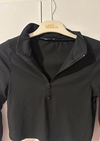 Uzun Kollu Siyah Crop Top Fermuarlı - Görsel 2