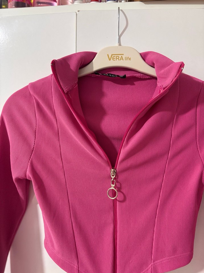 Pembe parmak geçmeli crop bluz - Görsel 5