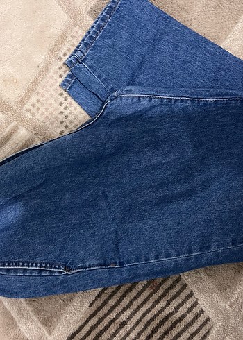 32 Beden Koton Kadın Mavi Bol Kesim Pilili Denim Pantolon