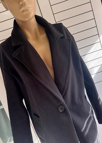Bershka Tek Düğmeli Siyah Kaban