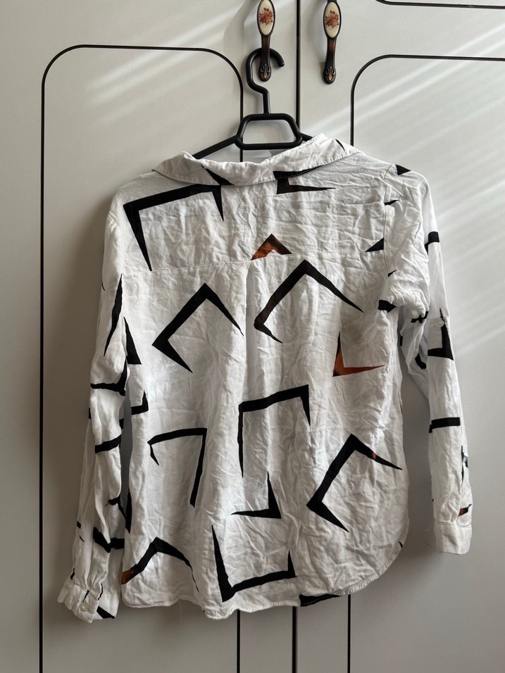 Uzun Kollu Geometrik Desenli Keten Gömlek - Görsel 3