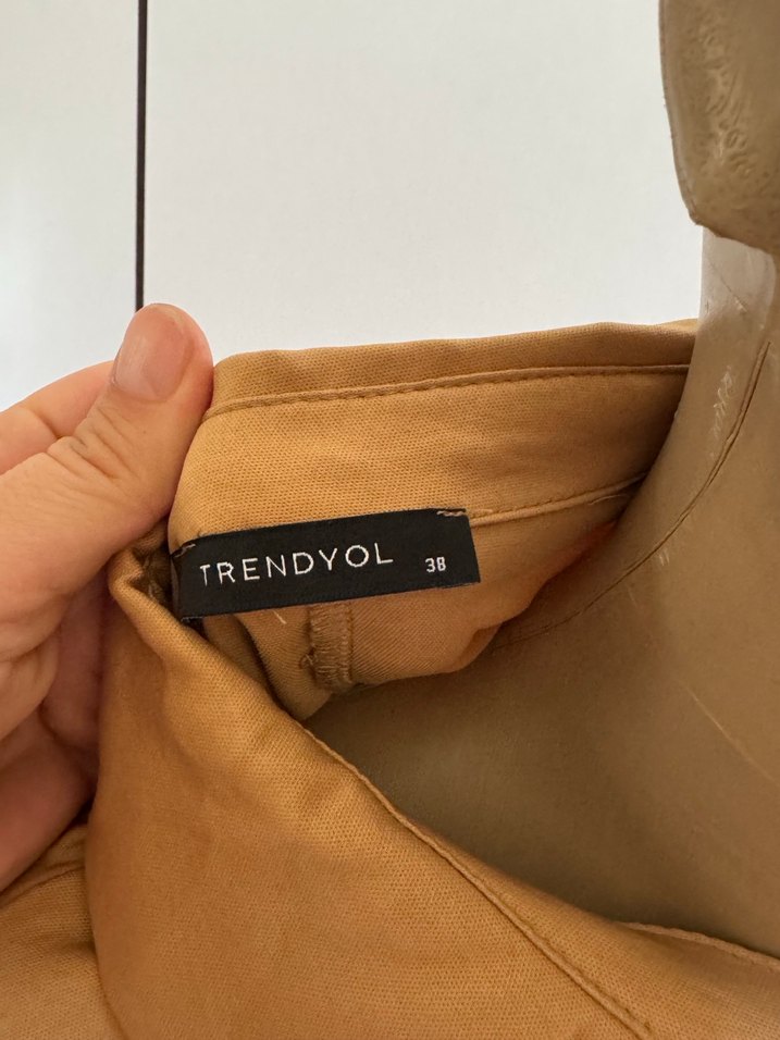 Bej Düğmeli Keten Kadın Gömlek - Görsel 3